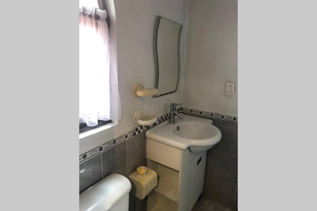 Amplia Habitacion Tipo Ejecutiva Con Bano Y Acceso Privados Toluca Eksteriør bilde